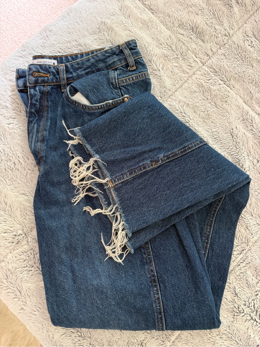 Zara Women's High-Rise Fringe Hem Blue Jeans